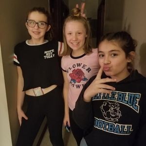 Meet your Posher, Lanie